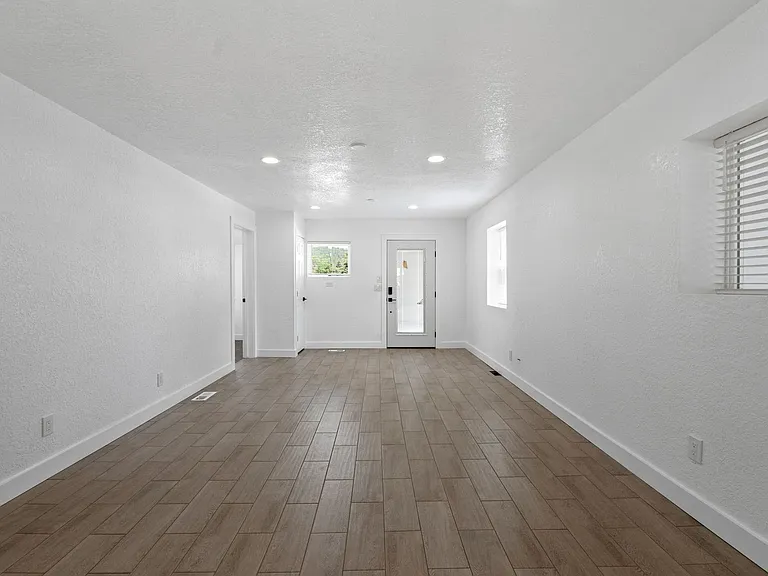 14420 E Wellesley Ave — Photo 16