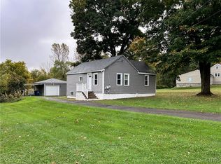 5026 Aitchison Rd, Syracuse, NY 13215