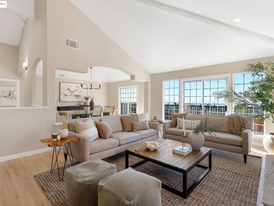 4230 Terrabella Way, Oakland, CA, 94619