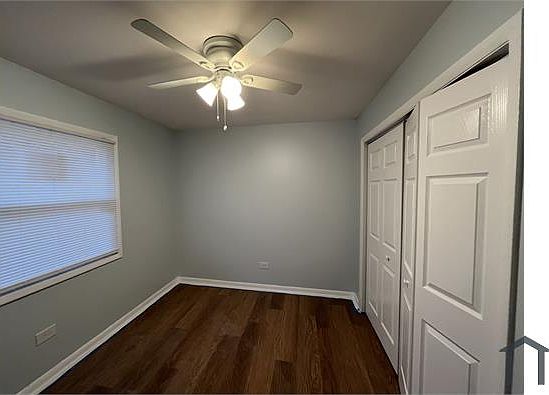 3rd image of 950 W 114th Pl