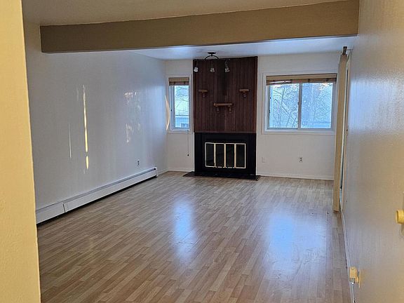5th image of 1620 Eastridge Dr APT 203