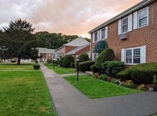 41 Emerson Gardens Rd UNIT 41, Lexington, MA 02420