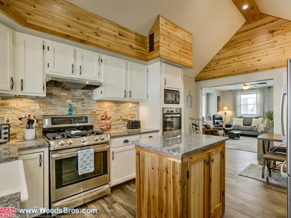 208 W 2nd St, Panama, NE 68419
