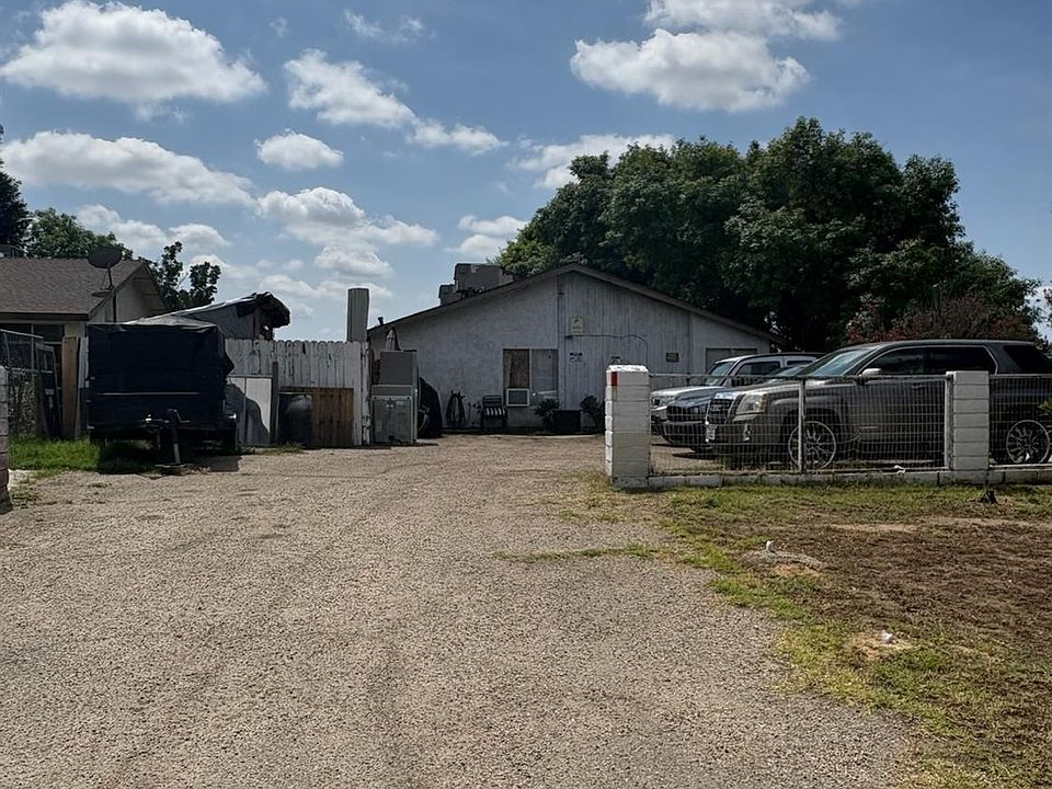 2nd image of 221 Universe Ave
