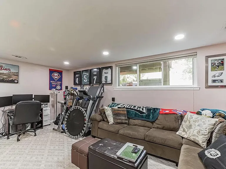 15 Coventry Ln — Photo 11