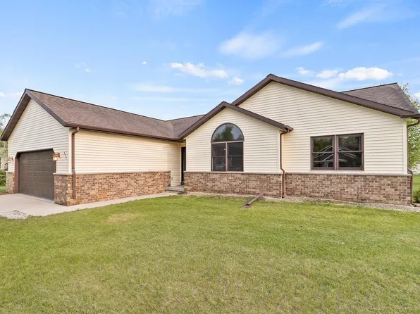 633 Pauquette Pines LANE, Poynette, WI 53955