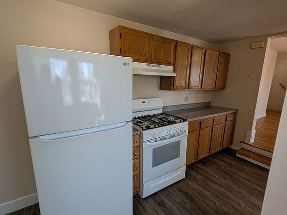 3rd image of 272 Nahatan St #A