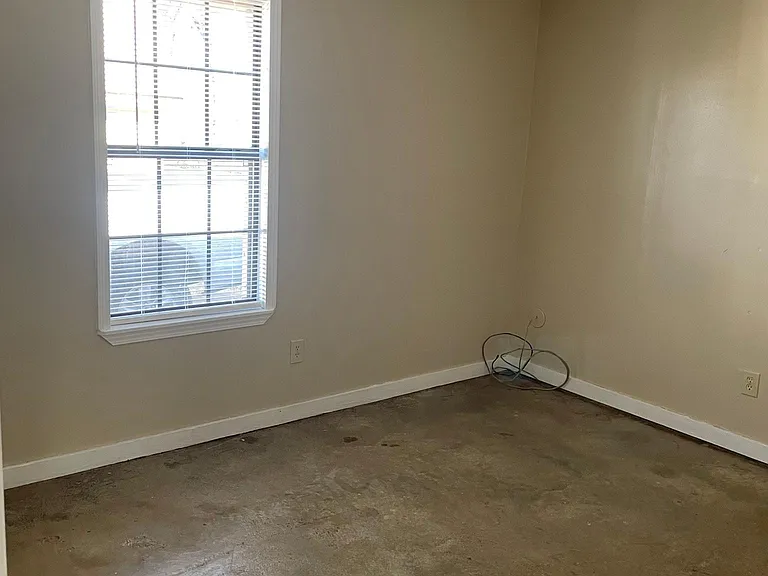 1816 Cincinnati Rd — Photo 18