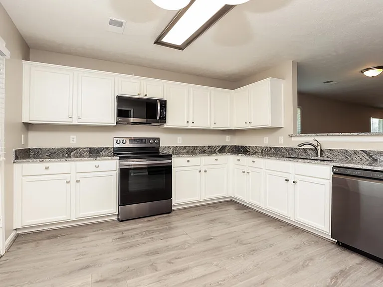 2867 Park Knoll Dr — Photo 8