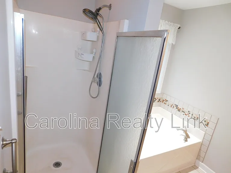 235 Harbor Landing Dr — Photo 10