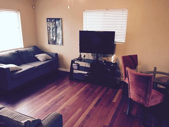 2nd image of 2231 W Clarendon Ave