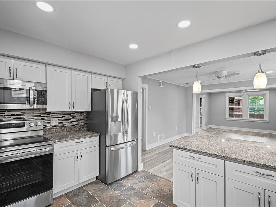 Fully equipped kitchen with open design!