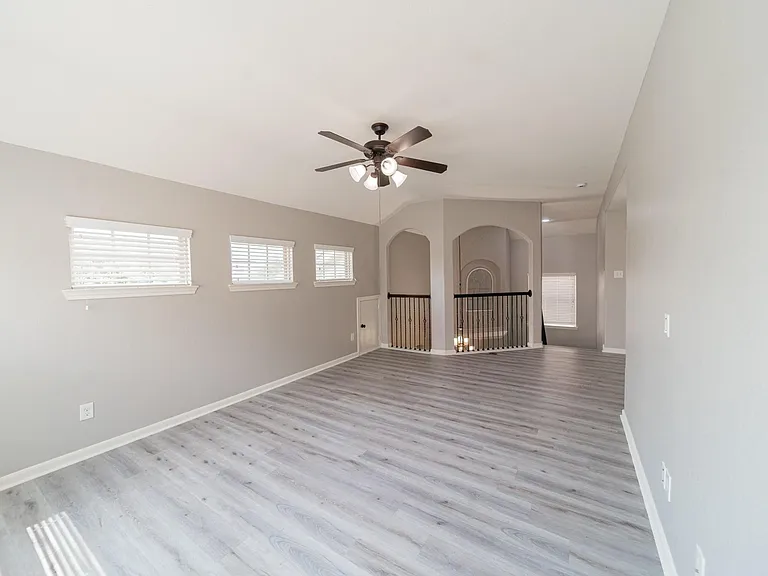 13303 Davenport Hills Ln — Photo 22