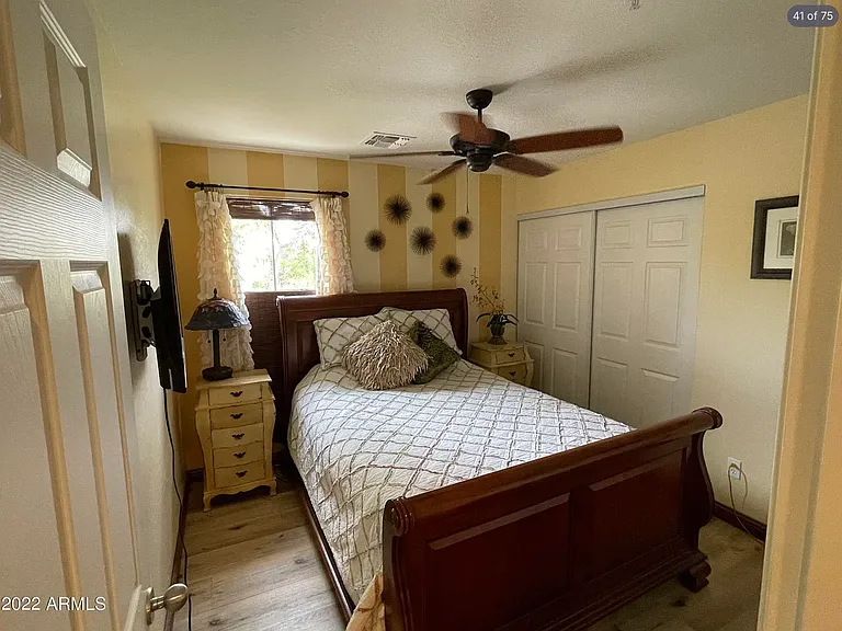 2914 E Dunbar Dr — Photo 40