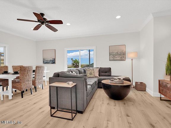5th image of 108 8TH Avenue N #A