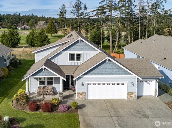 3114 SW Fairway Point Drive, Oak Harbor, WA 98277