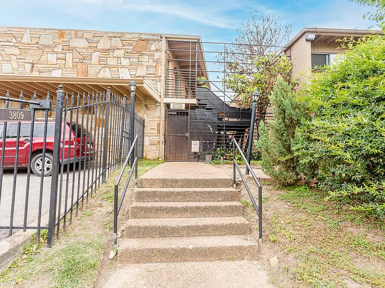 3809 N Braeswood Blvd #9 — Photo 30