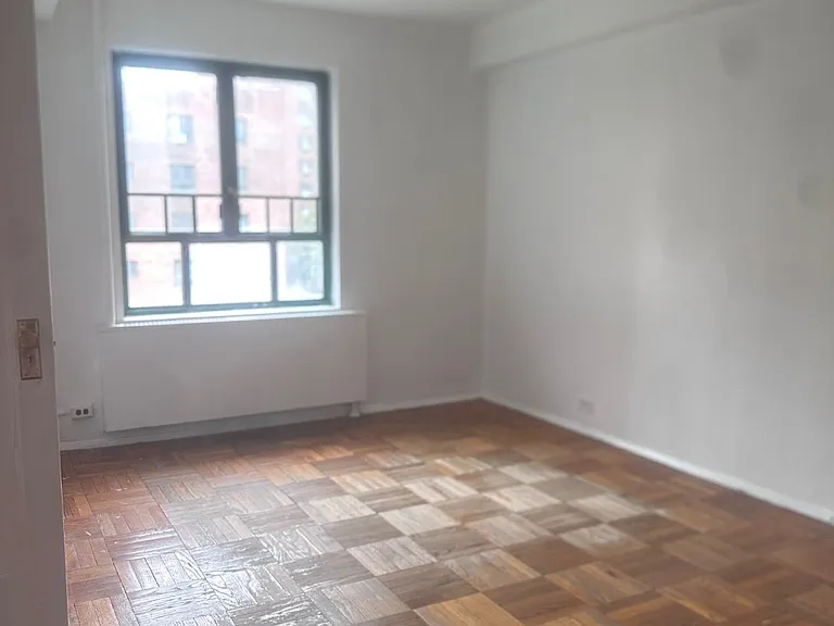 1641 Metropolitan Ave #5C — Photo 7