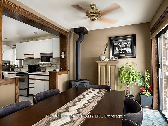 4th image of 22 Airley Cres