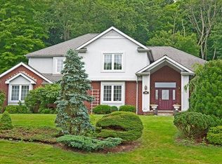 409 Lenox Ct, Gibsonia, PA