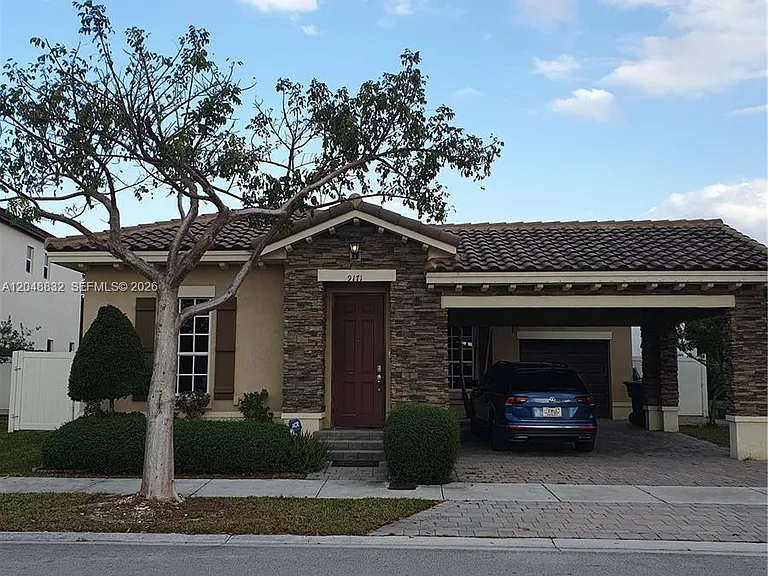9171 SW 169th Pl — Photo 2