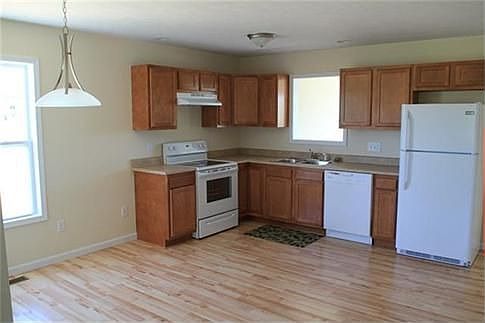 4th image of 338 Kratky Dr