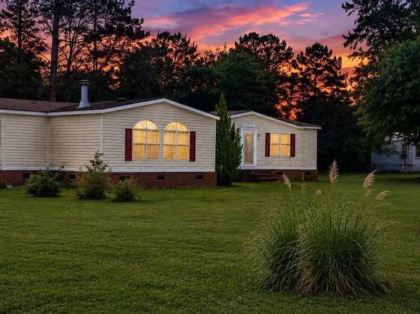 215 Walker St, Walterboro, SC 29488