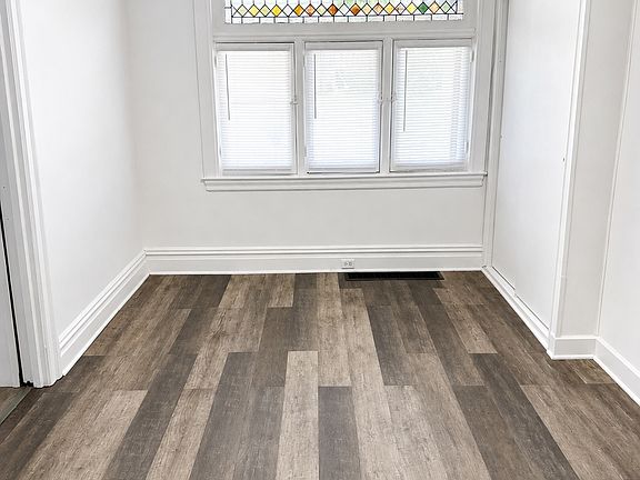 4th image of 159 Kendall Ave #1