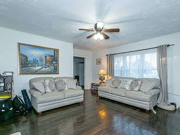3rd image of 760 Gardiners Ave