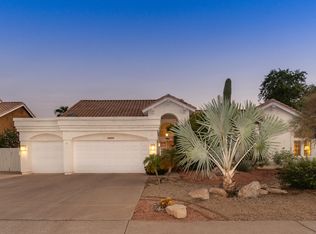 1811 E South Fork Dr, Phoenix, AZ 85048