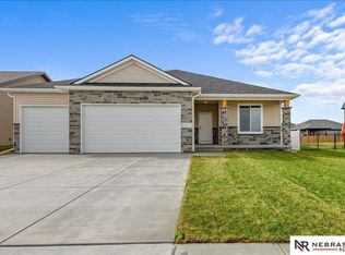 7821 Ephraem Ln, Lincoln, NE 68516