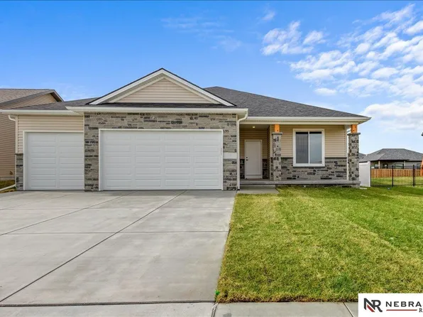 7821 Ephraem Ln, Lincoln, NE 68516