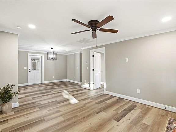 5th image of 585 K Fork Rd