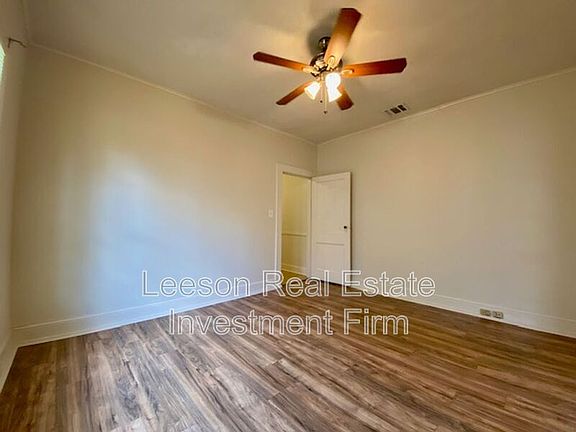 4th image of 823 Linden St