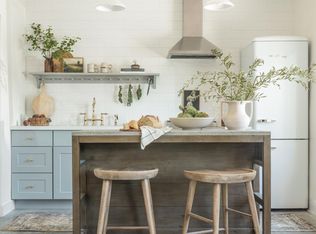 2180 Athens Ave #B, Redding, CA 96001