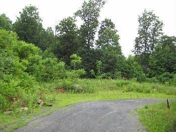 2nd image of 4835 Shimerville Rd
