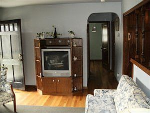 3rd image of 137 Catalpa Dr