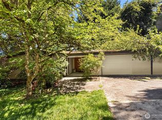 806 101st Ave SE, Bellevue, WA
