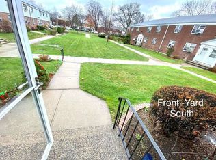 216-51 68th Ave #U, Oakland Gardens, NY 11364
