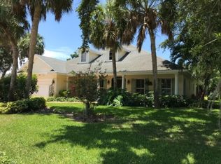 615 Iris Ln, Vero Beach, FL 32963