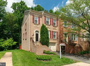 8026 Tanworth Ct, Springfield, VA 22152