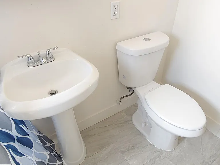 910 Mount Vernon Ave #6 — Photo 7