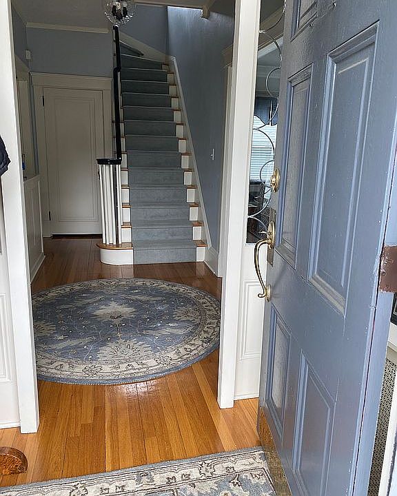 Front Foyer Entrance 