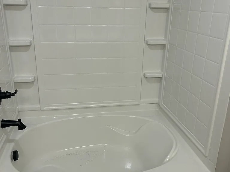 1106 Brook Ct — Photo 7