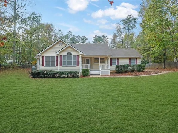 1710 Whispering Cir, Cumming, GA 30040