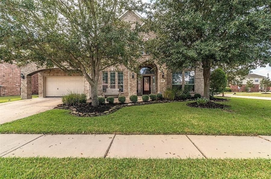 1st image of 3016 Keswick Dr