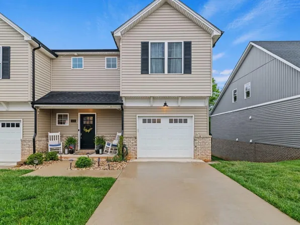 1573 Helmsdale Dr, Forest, VA 24551