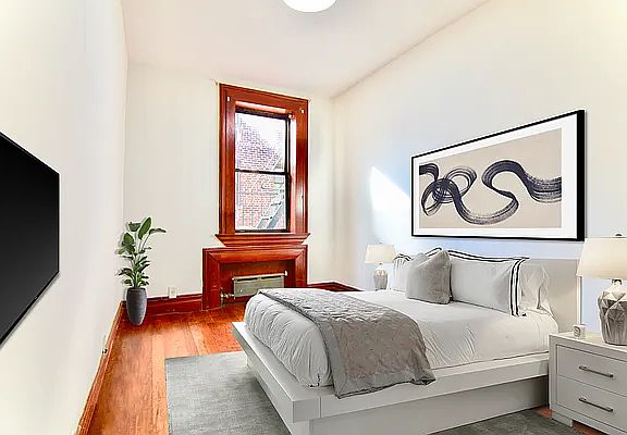4th image of 502 E 89th St APT 4D