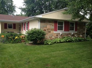 461 Castlewood Ln, Buffalo Grove, IL