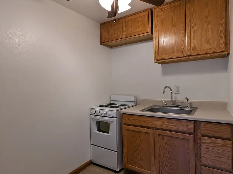 160 N 20th St #17 — Photo 5